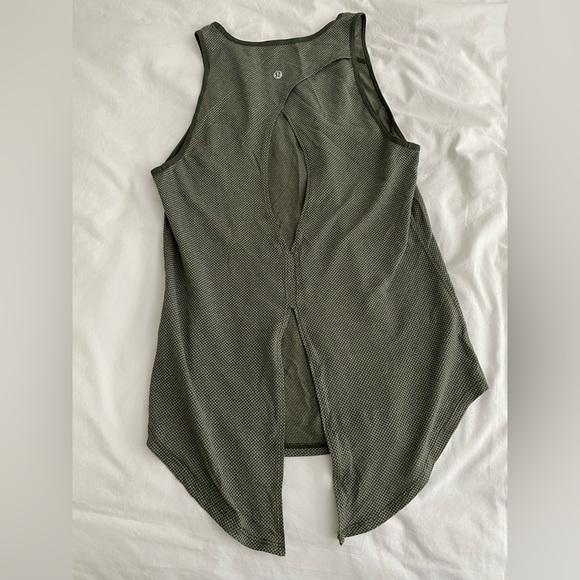 SOLD Lululemon Tank Top - Picture 2 of 2